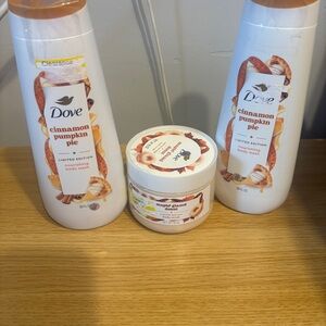 Dove Body Wash and Scrub set